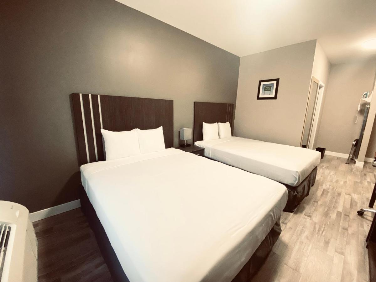 Econo Lodge Prince George Exteriör bild