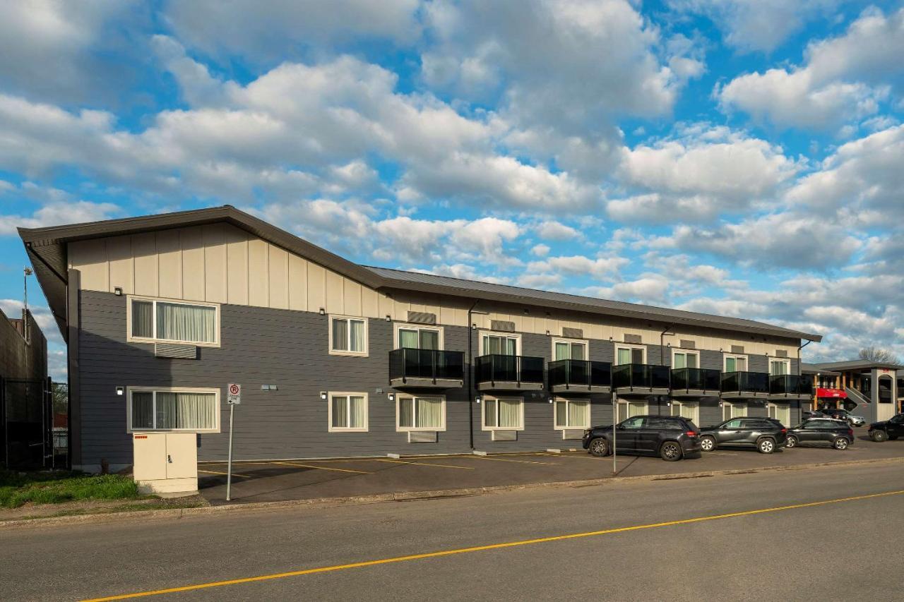 Econo Lodge Prince George Exteriör bild