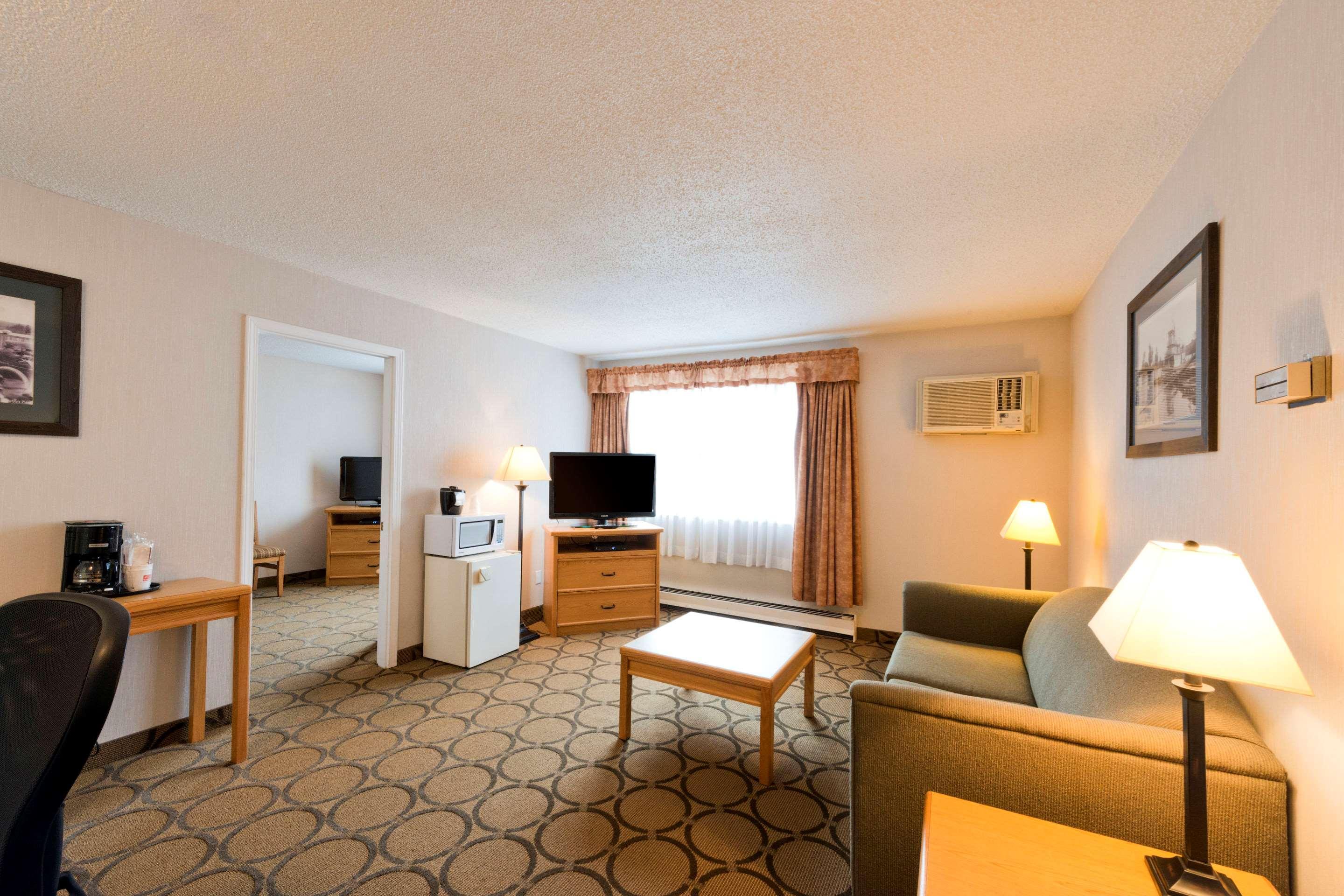 Econo Lodge Prince George Exteriör bild